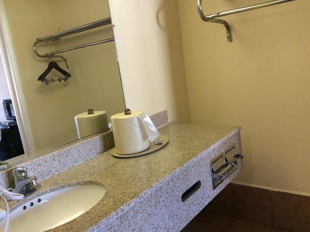 Motel 6 Burlington Luaran gambar